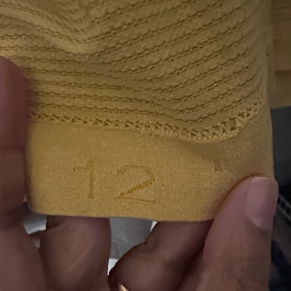 Lululemon Swiftly tech top - Picture 4 of 4